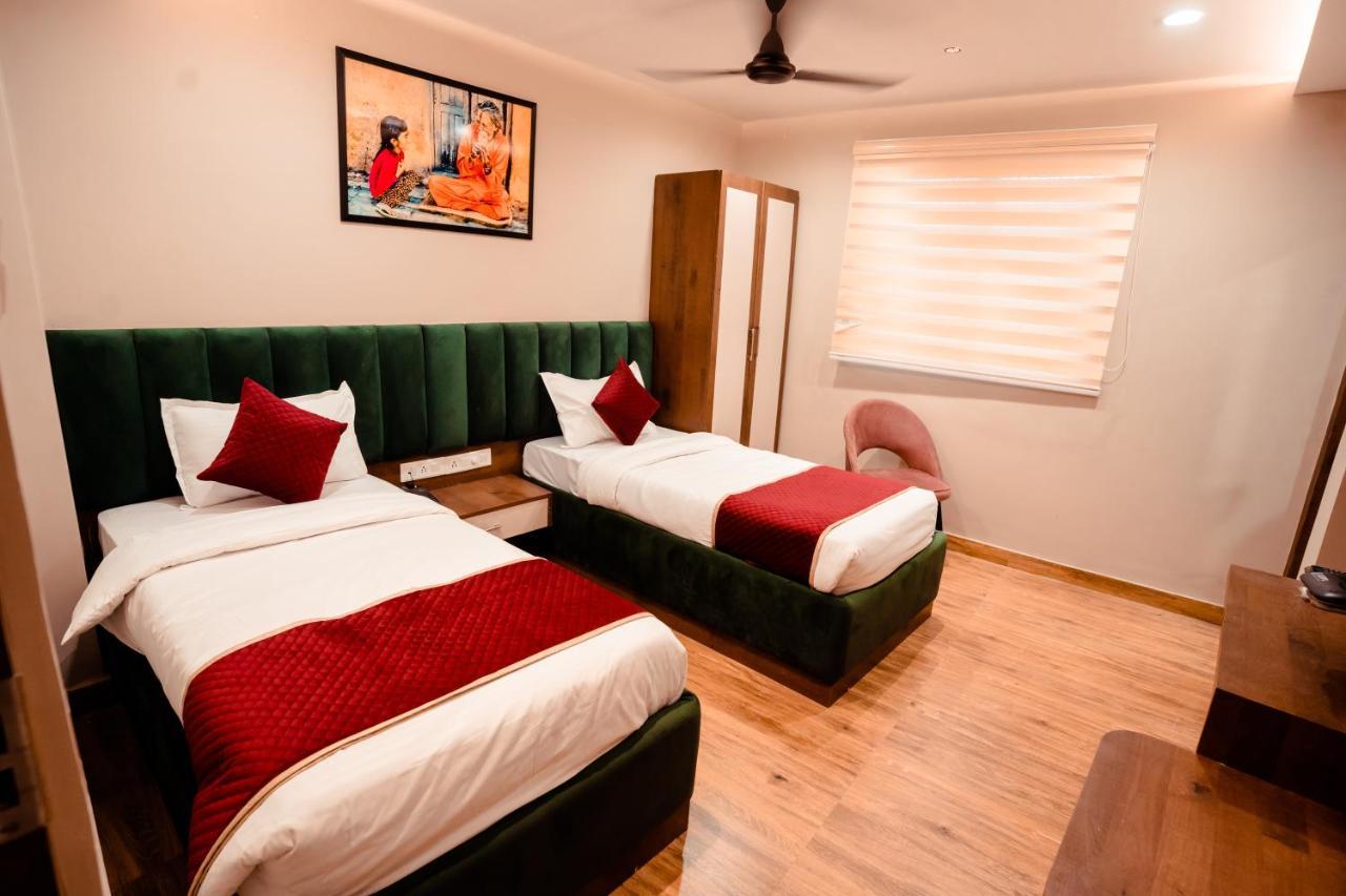 Hotel Jsr Ganga Varanasi Exterior photo